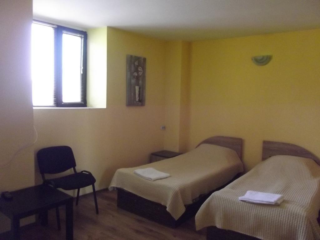 House For Guests And Friends Hotel Svishtov Luaran gambar