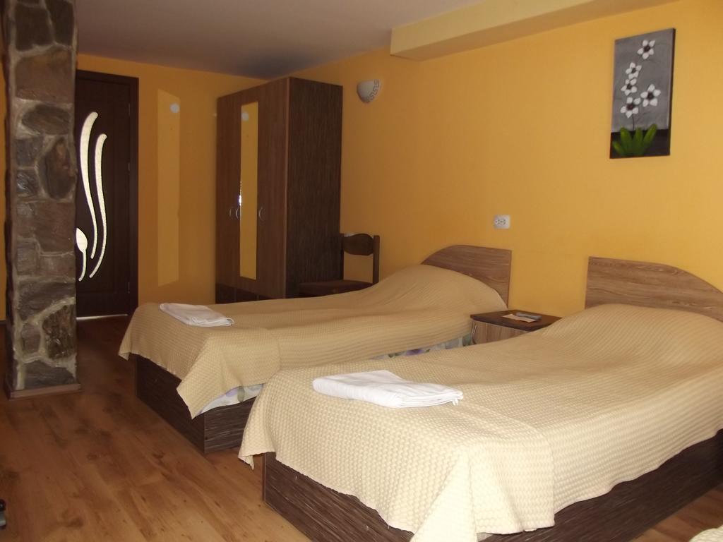 House For Guests And Friends Hotel Svishtov Luaran gambar